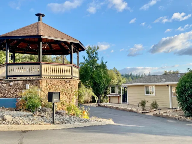 a front view of a house with garage