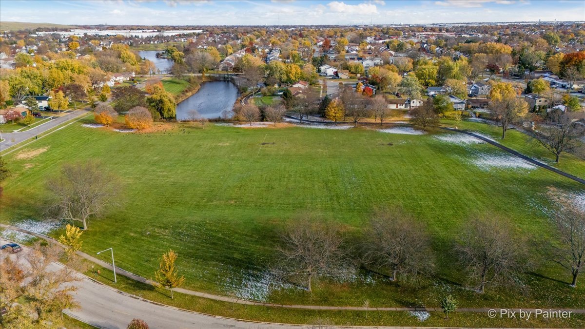 445 Cromwell Circle, Unit 3 Bartlett, IL 60103 - Photo 36 of 37 a view of outdoor space and yard