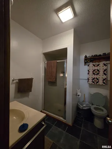 $950,000 | 1489 East 273rd Lane, Clayton, IL 62324