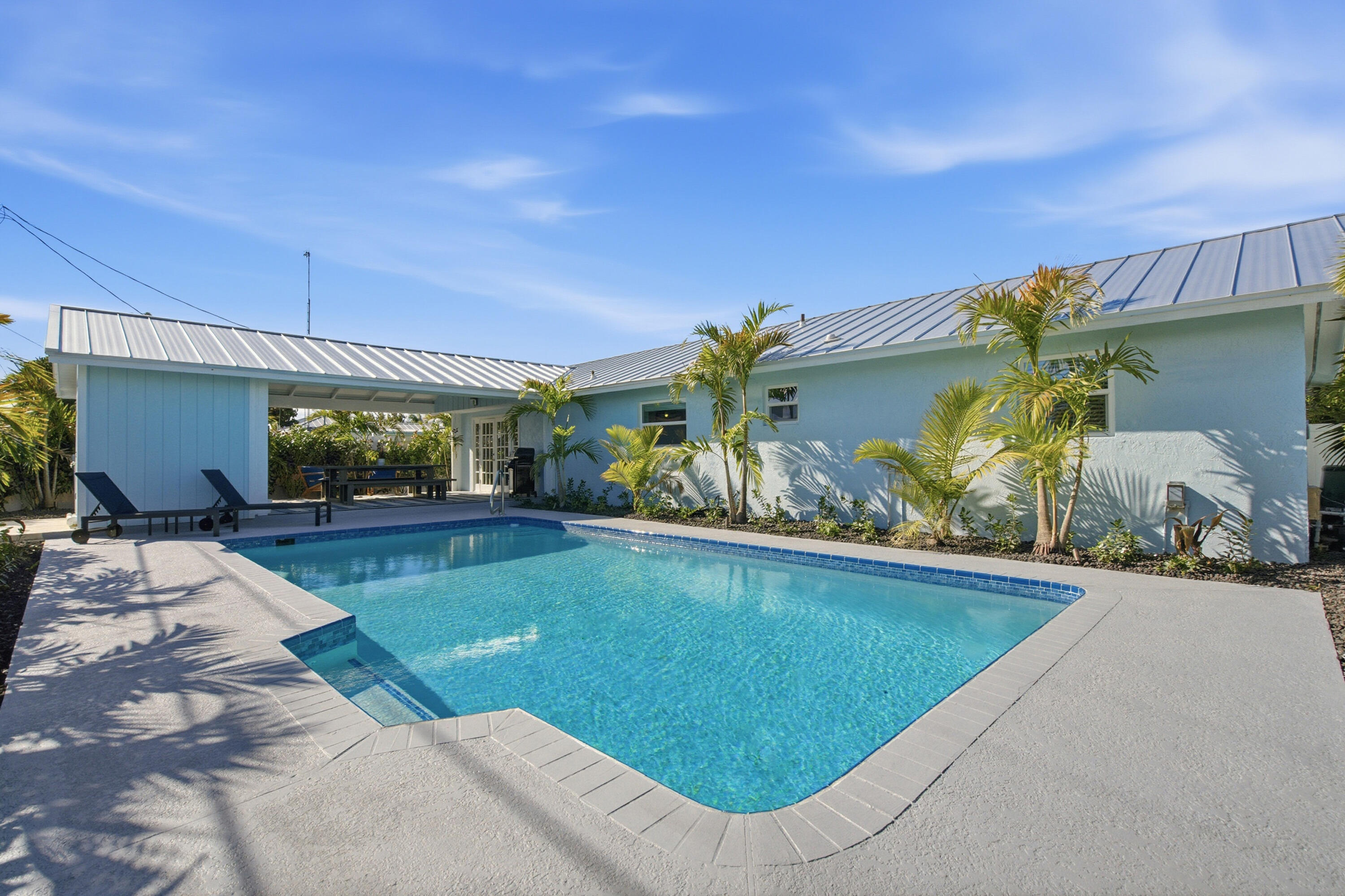 5216 Southeast Orange Street Stuart, FL 34997 - Photo 33 of 41 5216_SE_Orange_St_036