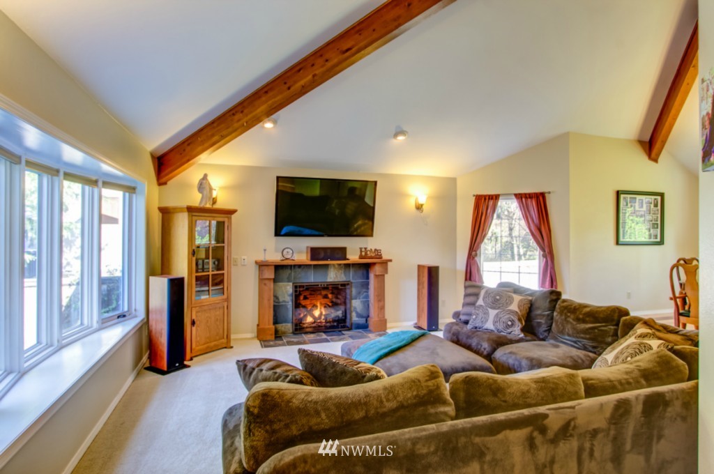 1932 Norma Road Northeast Tacoma, WA 98422 - Photo 3 of 25