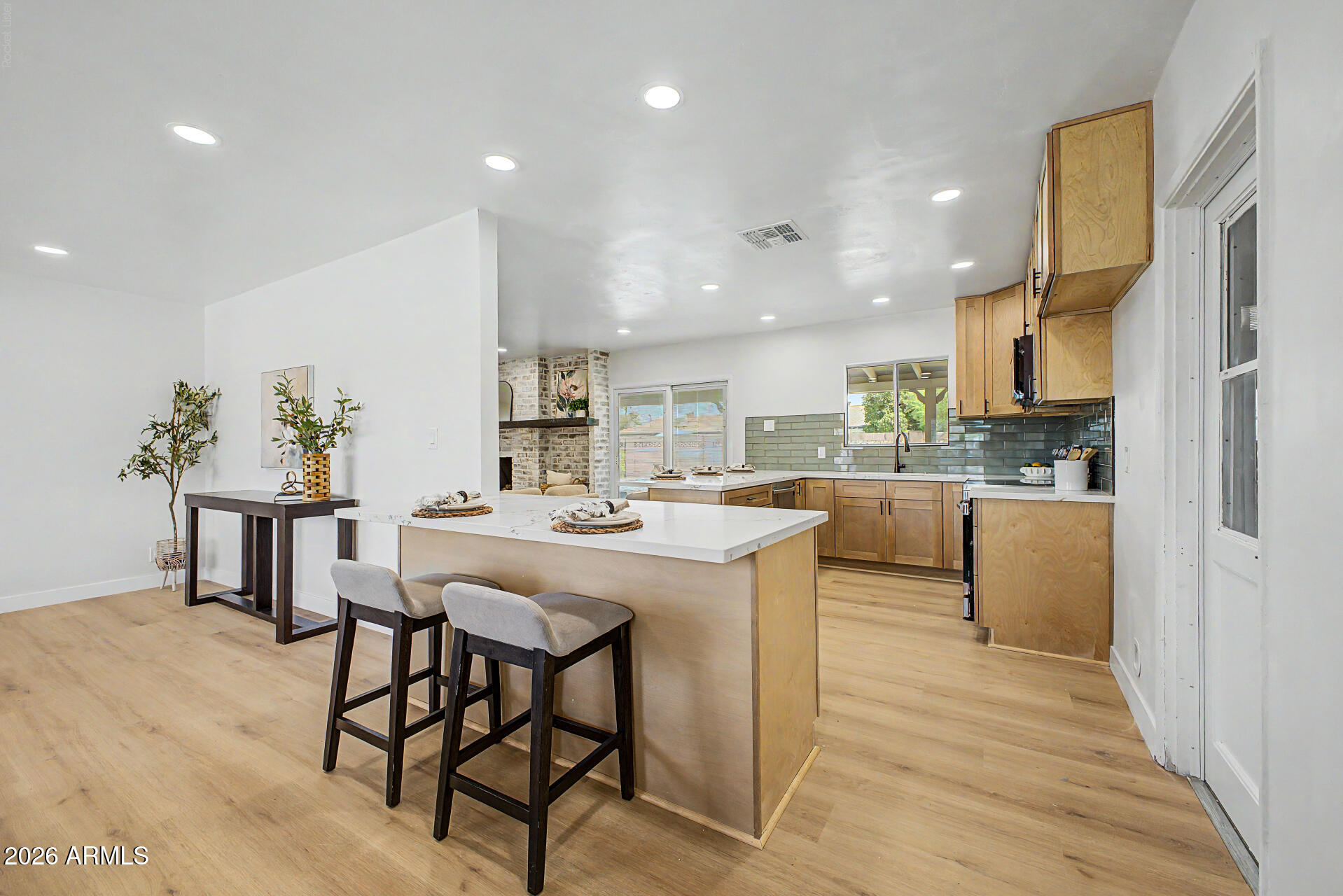 1538 West Ocotillo Road Phoenix, AZ 85015 - Photo 12 of 46 Kitchen