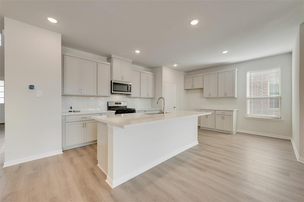 1128 Redcoat Drive Forney, TX 75126 - Photo 6 of 32