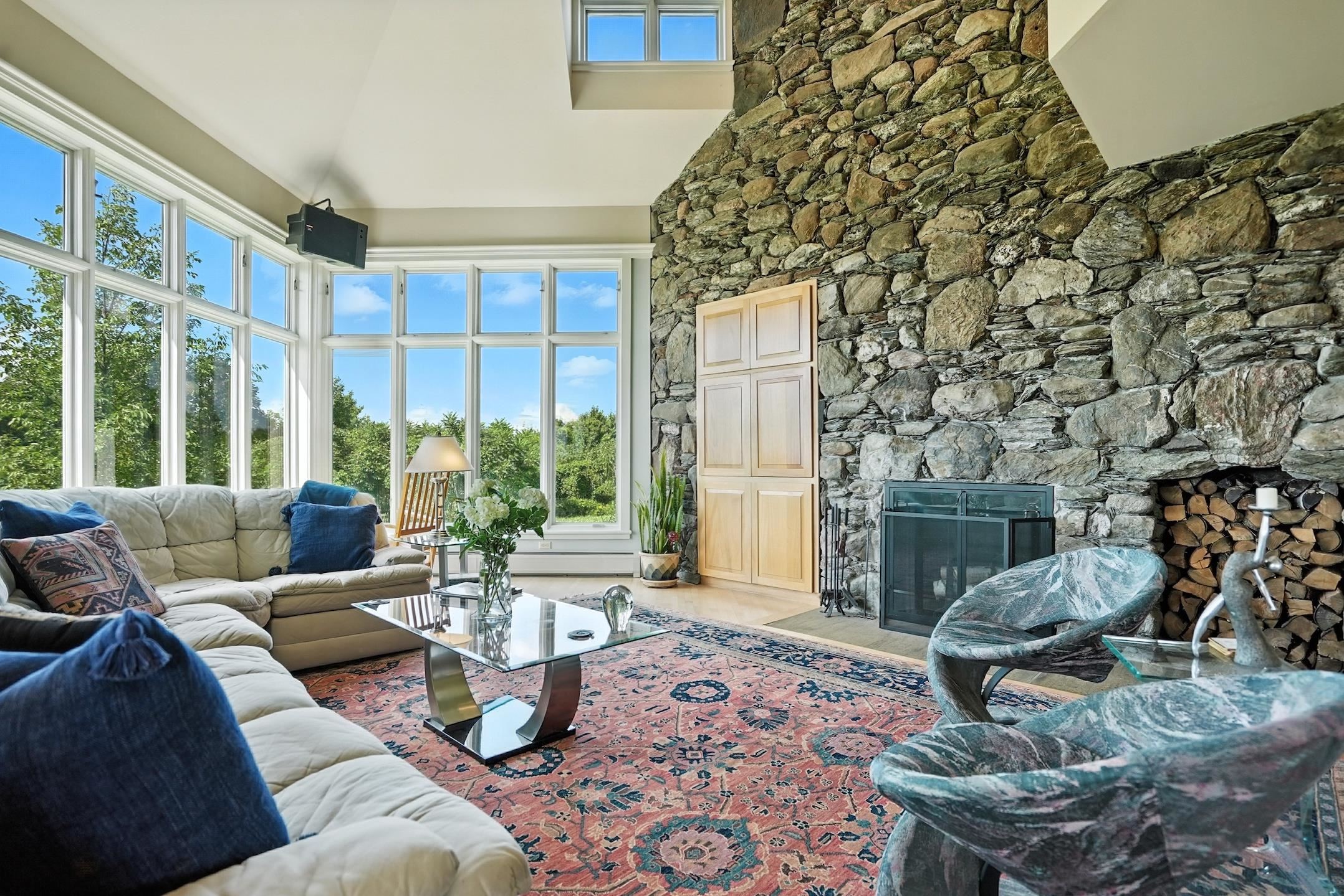 699 Nob Hill Road Williston, VT 05495 - Photo 8 of 53