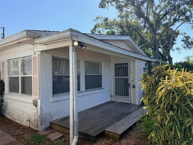 $1,150 | 3943 Freedom Avenue, Unit 1, Sarasota, FL 34231