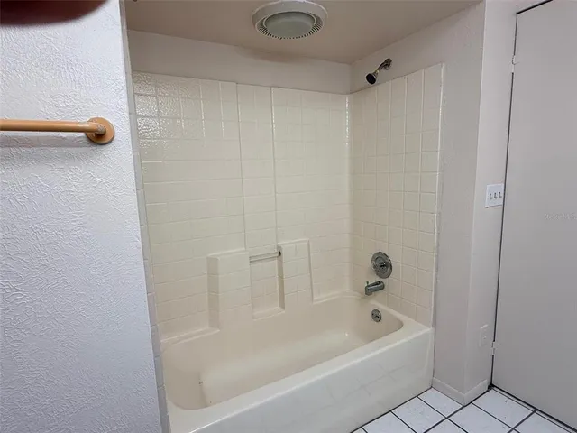 $1,150 | 3943 Freedom Avenue, Unit 1, Sarasota, FL 34231