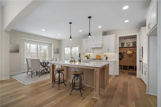 $709,950 | 17405 Parkhill Street, Overland Park, KS 66221