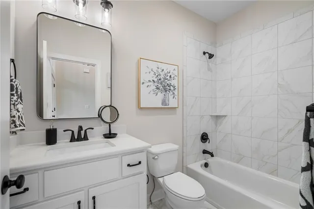 $709,950 | 17405 Parkhill Street, Overland Park, KS 66221