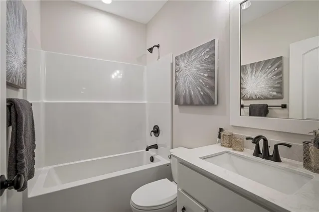 $709,950 | 17405 Parkhill Street, Overland Park, KS 66221