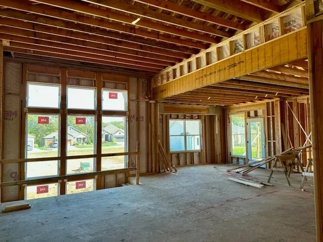 $709,950 | 17405 Parkhill Street, Overland Park, KS 66221