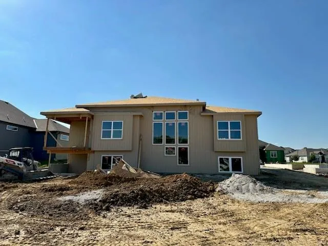 $709,950 | 17405 Parkhill Street, Overland Park, KS 66221