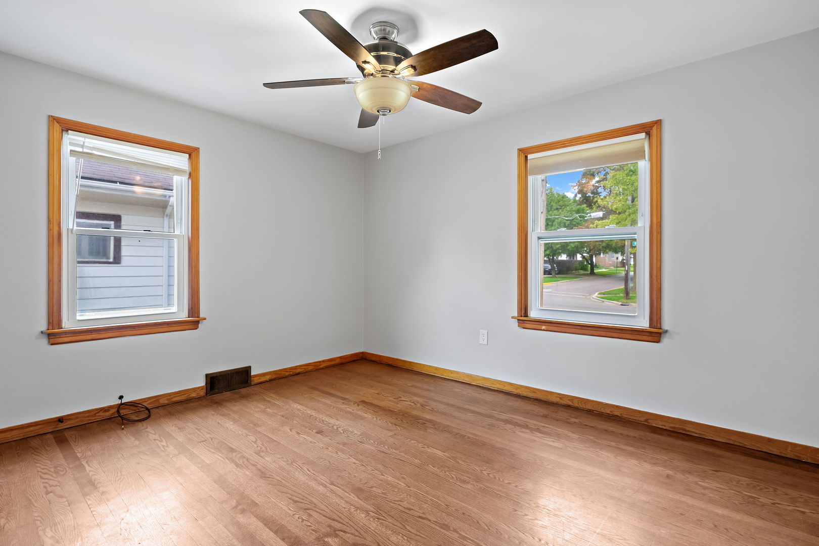 701 Rural Street Aurora, IL 60505 - Photo 10 of 19 Gallery Image 10