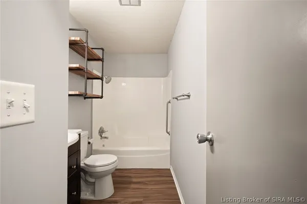 $274,900 | 936 Pennsylvania Avenue, Jeffersonville, IN 47130