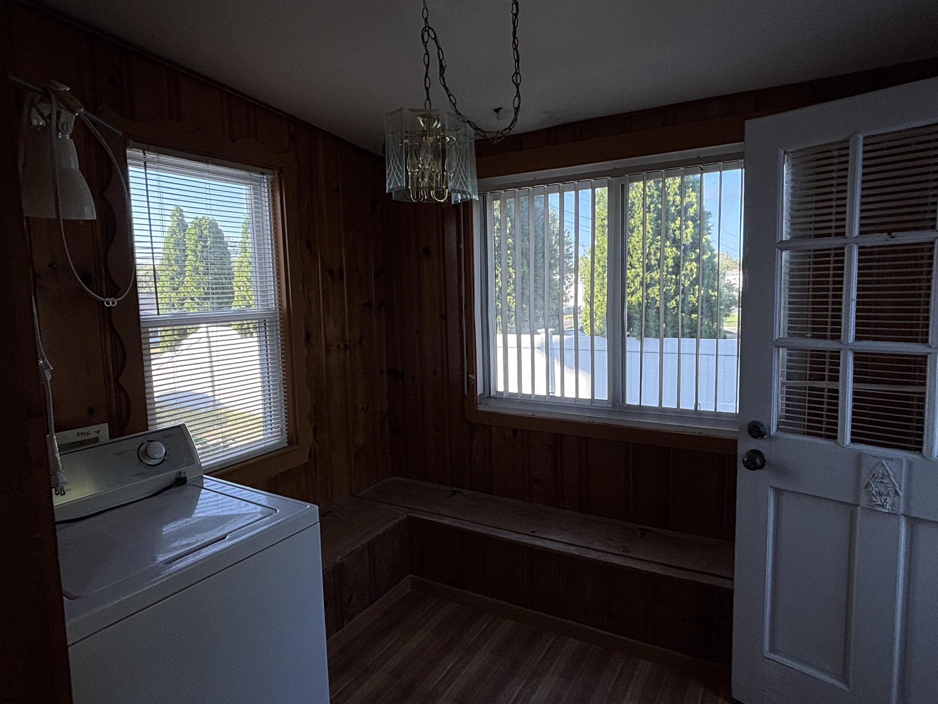 1233 Highway 9 Ocean View, NJ 08230 - Photo 20 of 33 a view of room with window and furniture
