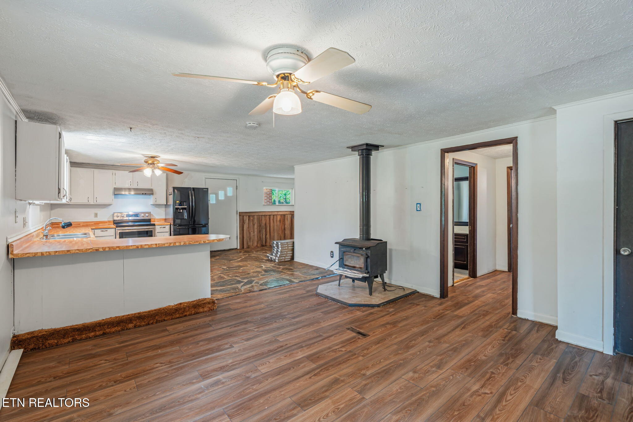 231 Wright Road Oliver Springs, TN 37840 - Photo 24 of 38 25-web-or-mls-231 Wright Road-26