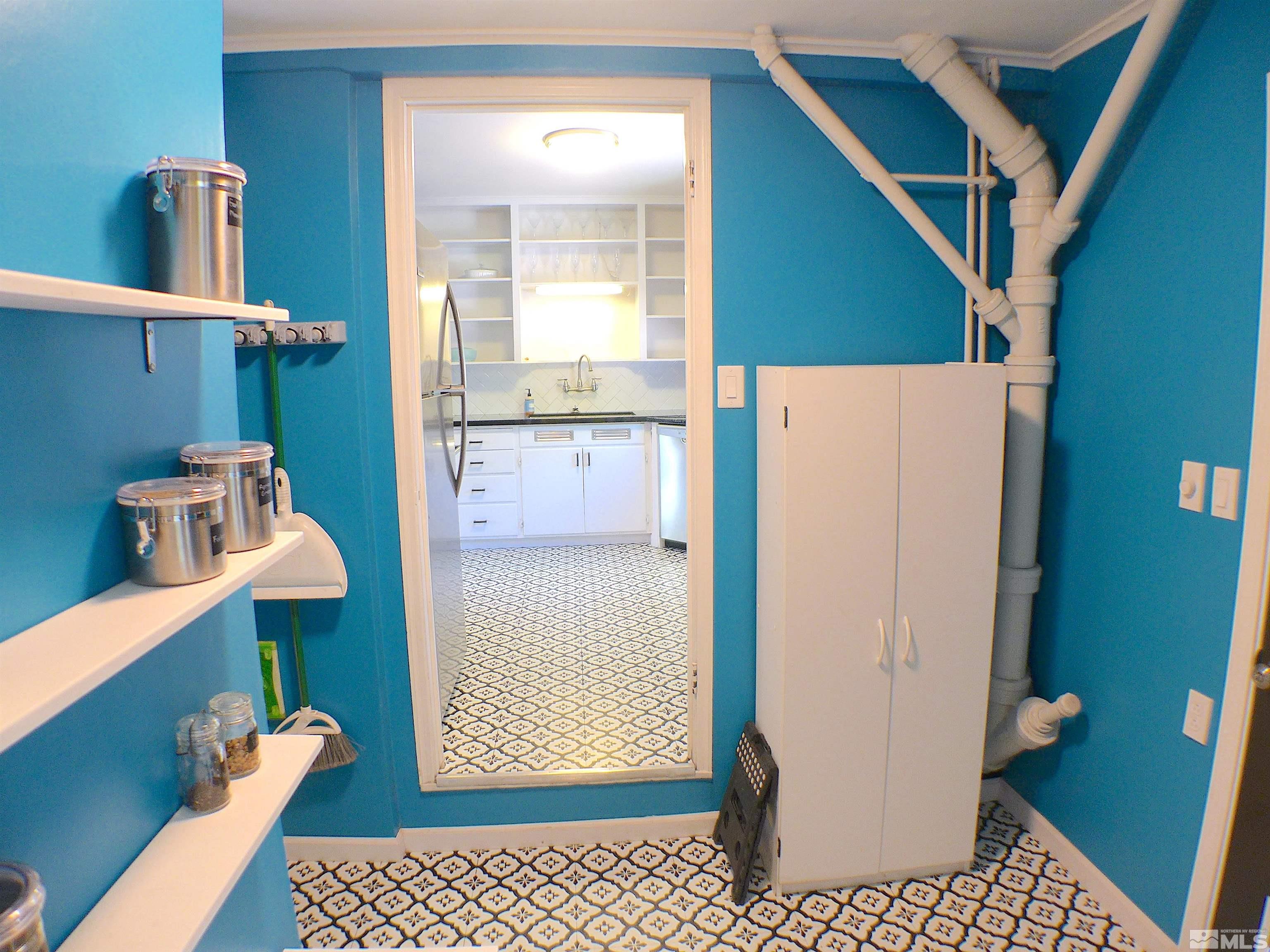 925 Yori Avenue Reno, NV 89502 - Photo 8 of 20 a view of bathroom