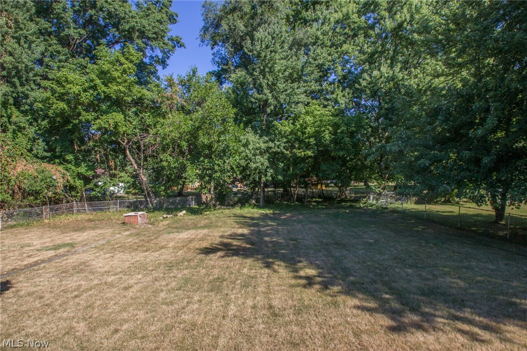 20860 Mastick Road Cleveland, OH 44126 - Photo 33 of 33
