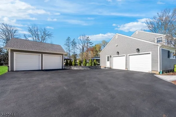 $859,000 | 52 Country Squire Way, Somerville, NJ 08876