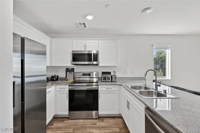 $334,800 | 6803 Citron Mist Court, North Las Vegas, NV 89086