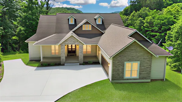 $695,000 | 295 Kipling Circle South, Eddyville, KY 42038