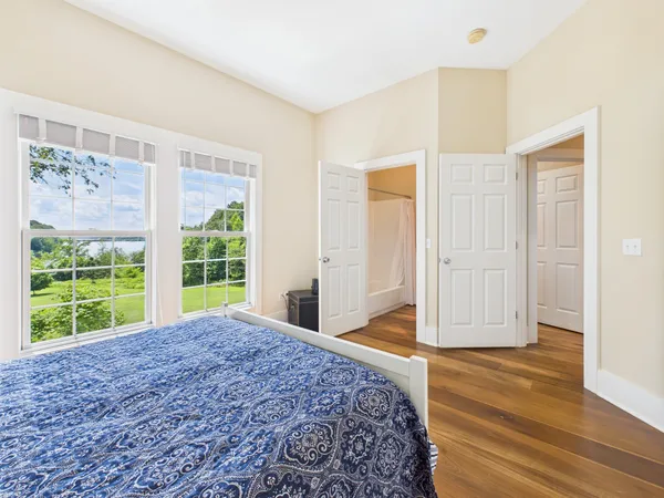 $695,000 | 295 Kipling Circle South, Eddyville, KY 42038