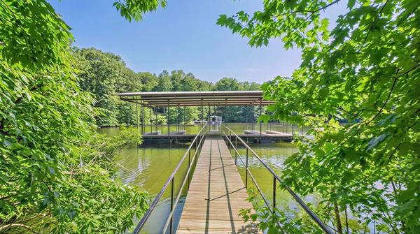 $695,000 | 295 Kipling Circle South, Eddyville, KY 42038