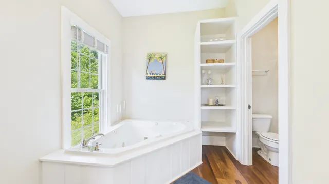 $975,000 | 295 Kipling Circle South, Eddyville, KY 42038