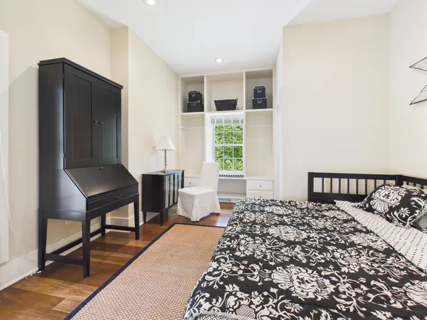 $975,000 | 295 Kipling Circle South, Eddyville, KY 42038