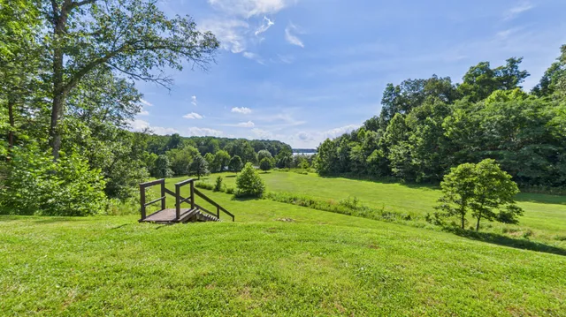 $975,000 | 295 Kipling Circle South, Eddyville, KY 42038