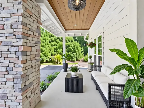 $695,000 | 295 Kipling Circle South, Eddyville, KY 42038