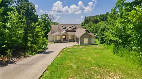$695,000 | 295 Kipling Circle South, Eddyville, KY 42038