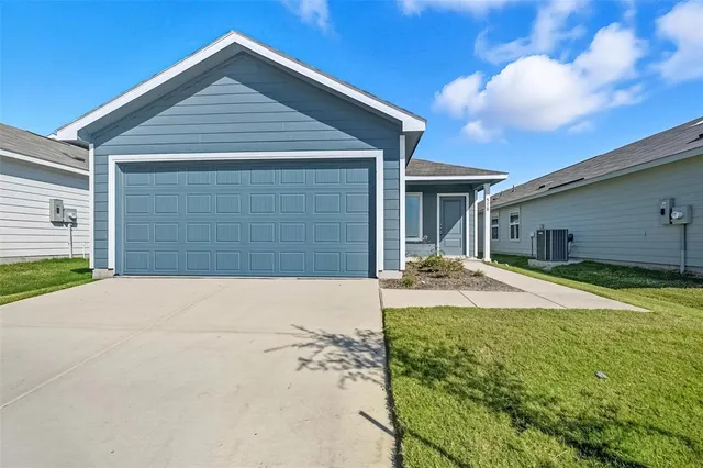 $1,825 | 518 Sandhill Crane Lane, Princeton, TX 75407