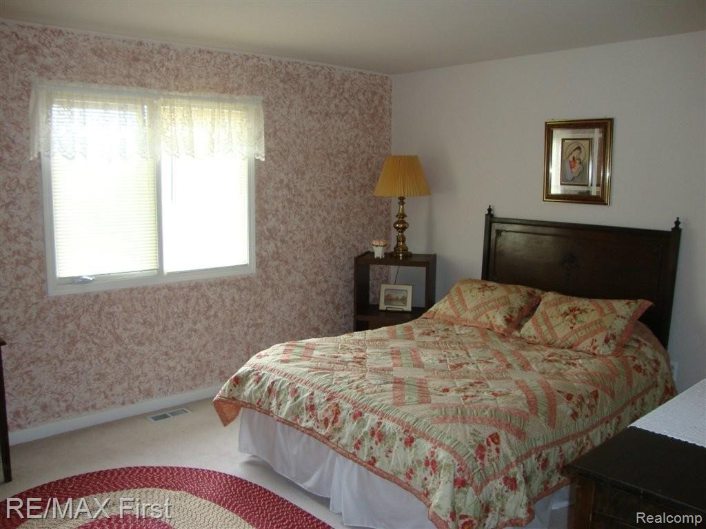 41855 Hayes Road Sterling Heights, MI 48313 - Photo 15 of 29 DSC03557.JPG