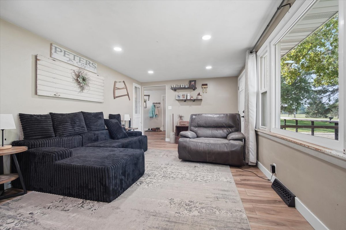 1524 Hickory Point Road Metamora, IL 61548 - Photo 7 of 27 Gallery Image 7