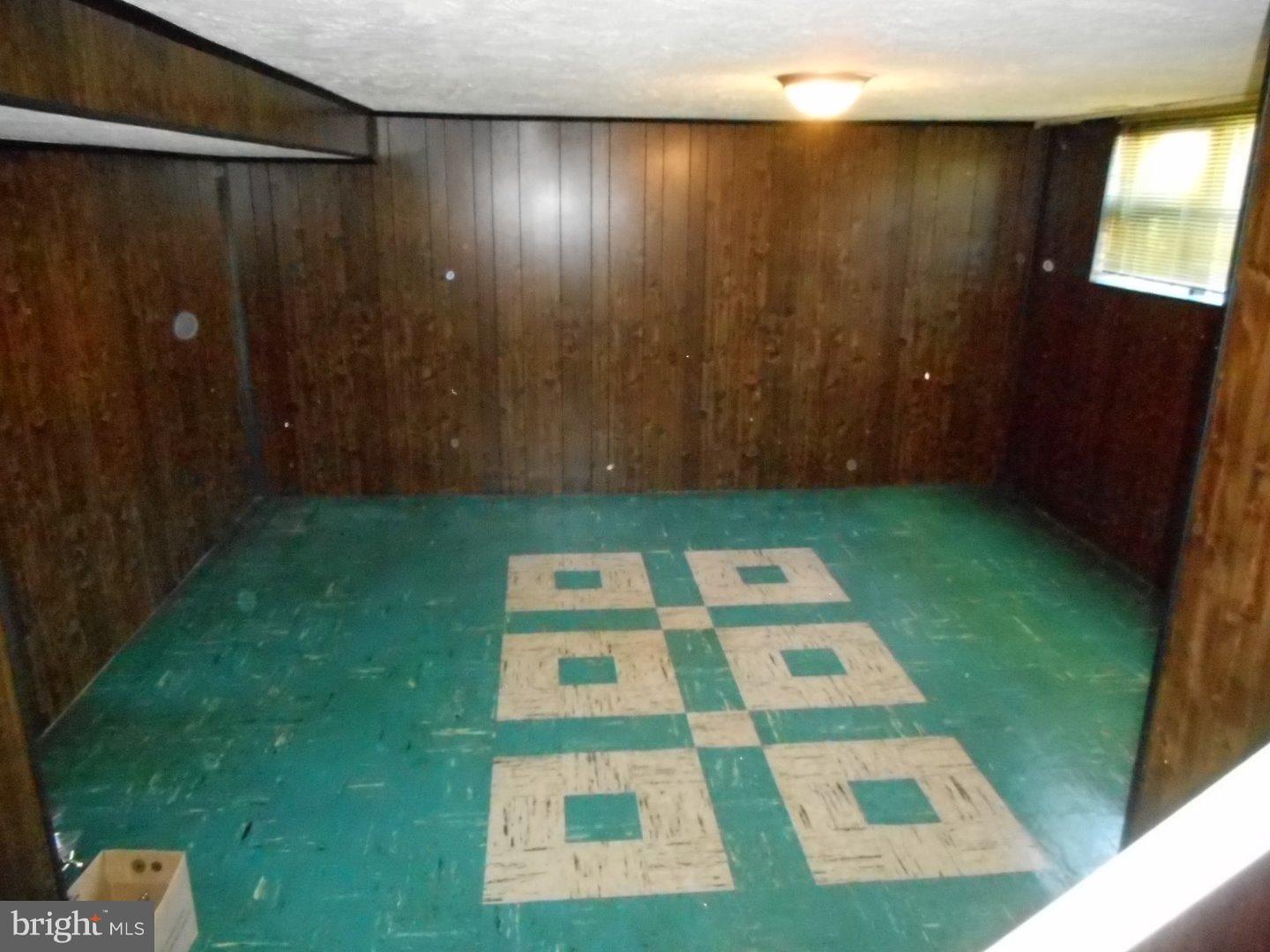 812 Densmore Road Philadelphia, PA 19116 - Photo 12 of 19 Gallery Image 12