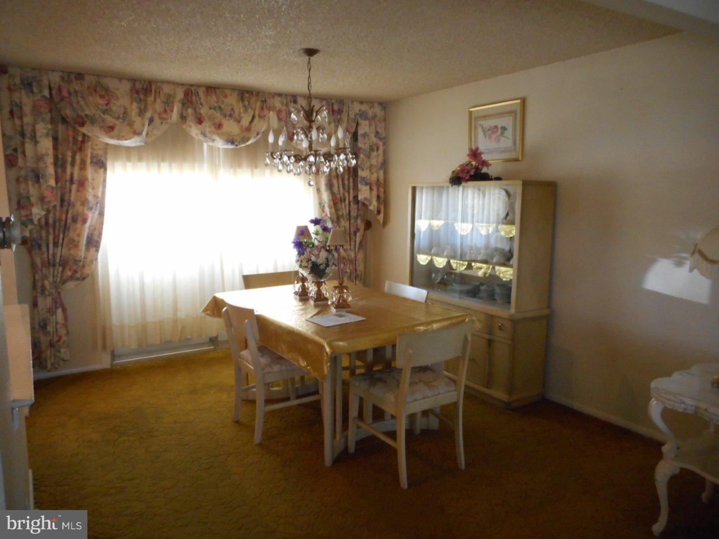 812 Densmore Road Philadelphia, PA 19116 - Photo 5 of 19 Gallery Image 5