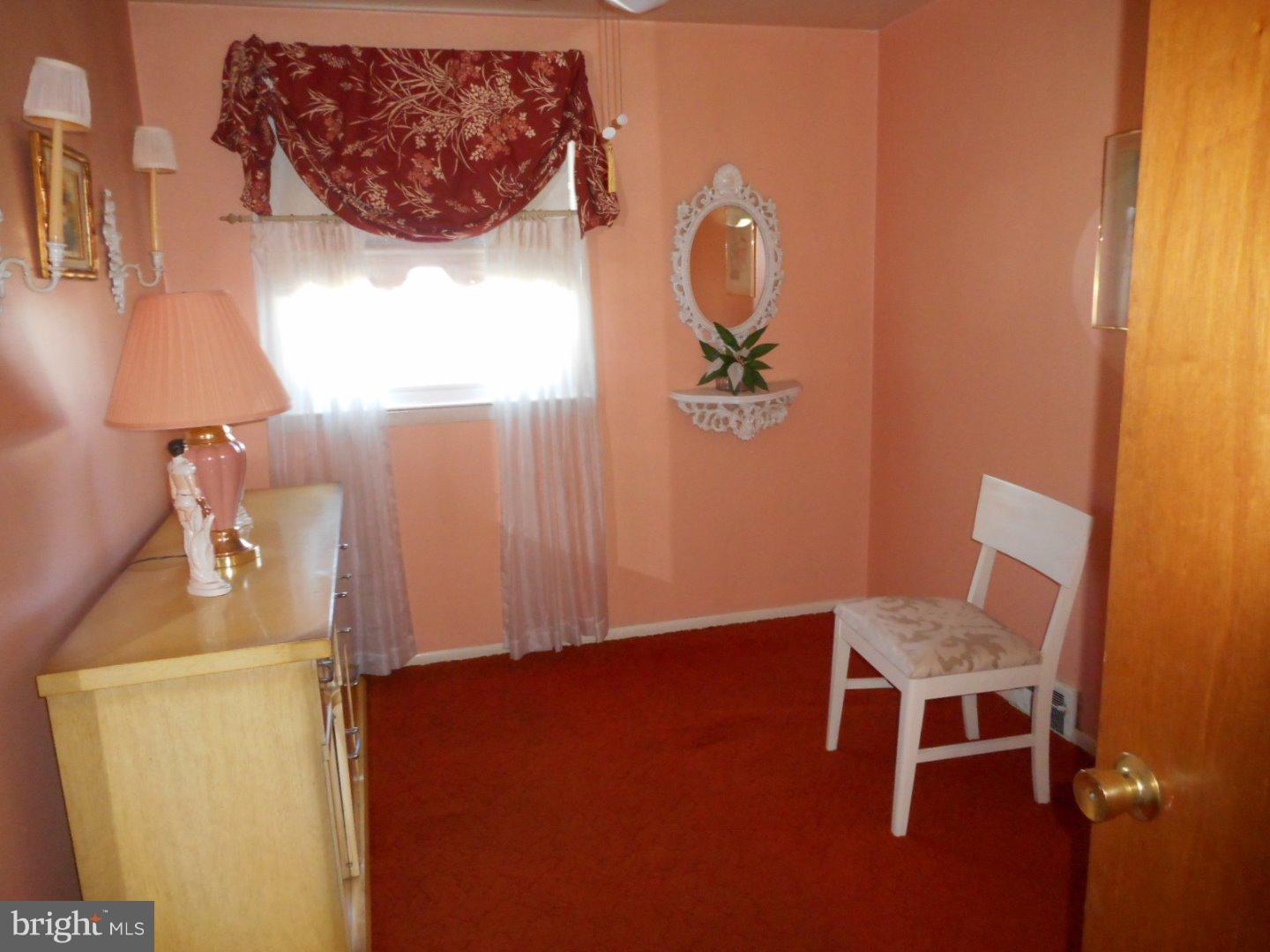 812 Densmore Road Philadelphia, PA 19116 - Photo 10 of 19 Gallery Image 10