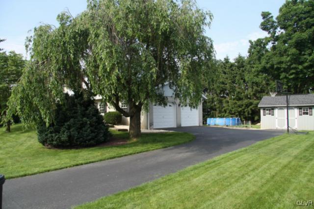 491 School House Road Nazareth, PA 18064 - Photo 4 of 46 Gallery Image 4
