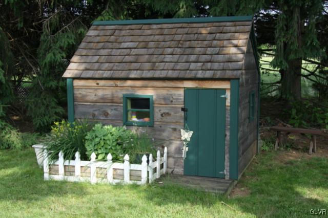 491 School House Road Nazareth, PA 18064 - Photo 5 of 46 Gallery Image 5