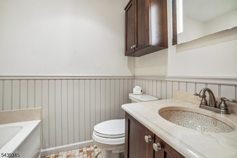 87 Reinman Road Warren, NJ 07059 - Photo 25 of 43