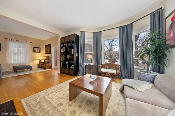 $5,000 | 311 South Ridgeland Avenue, Oak Park, IL 60302