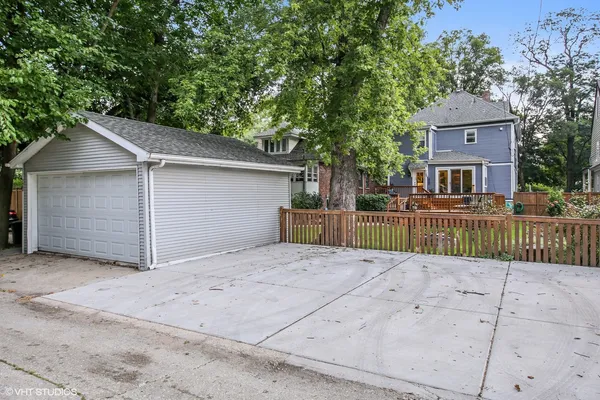 $5,000 | 311 South Ridgeland Avenue, Oak Park, IL 60302