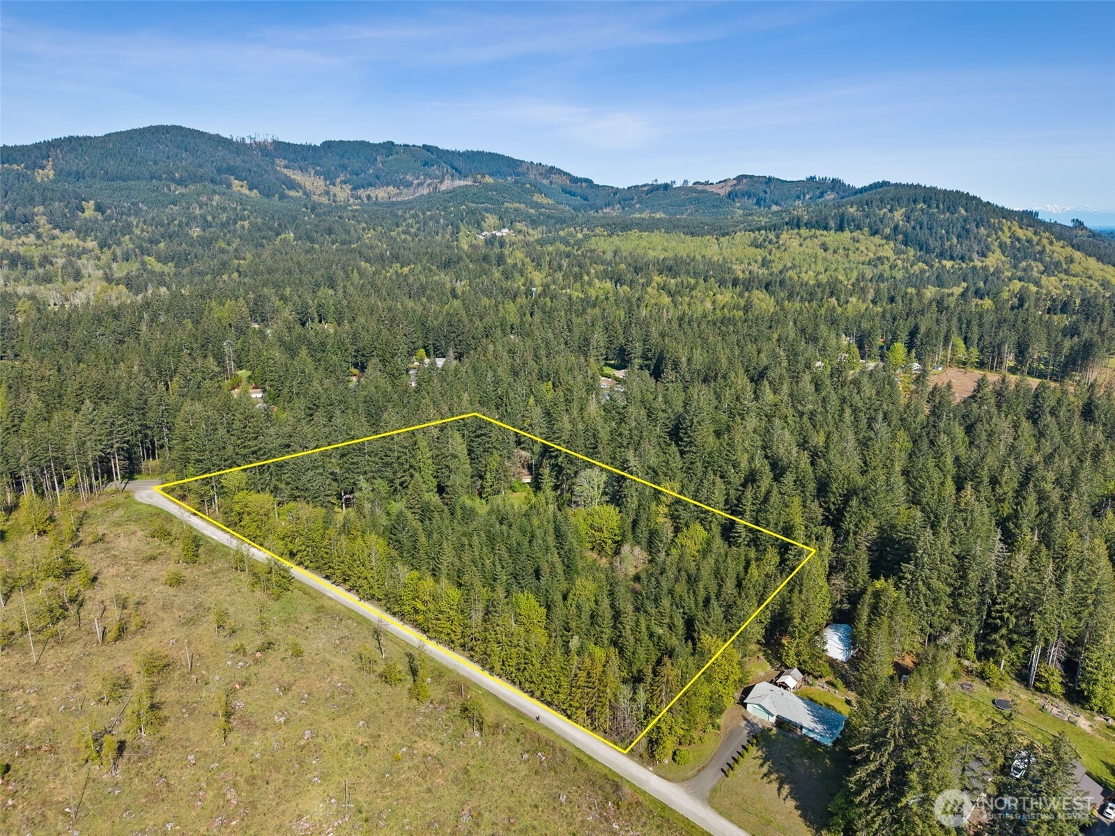 7212 Delphi Road Southwest Olympia, WA 98512 - Photo 4 of 39 Gallery Image 4