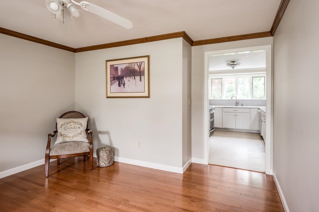 111 Winnicutt Road Stratham, NH 03885 - Photo 13 of 40