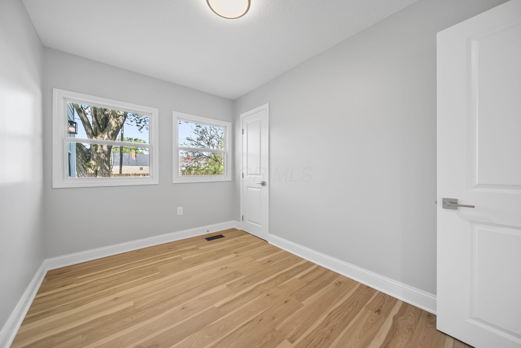 2555 Howey Road Columbus, OH 43211 - Photo 16 of 44 Gallery Image 16
