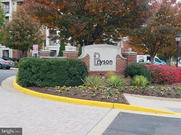 $2,470 | 12921 Centre Circle, Unit 301, Herndon, VA 20171