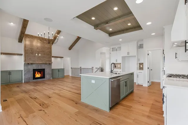 $699,850 | 3222 Southwest Enoch Street, Lee's Summit, MO 64082