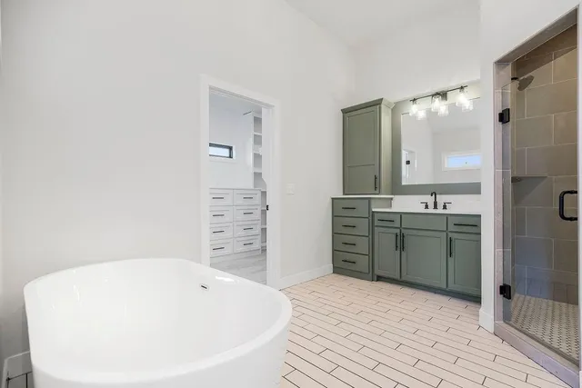 $699,850 | 3222 Southwest Enoch Street, Lee's Summit, MO 64082