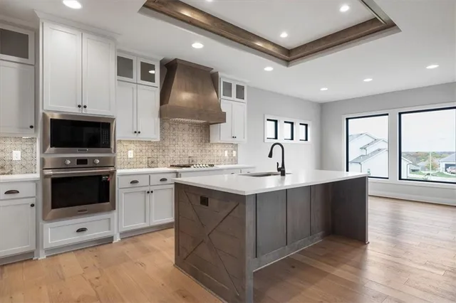 $699,850 | 3222 Southwest Enoch Street, Lee's Summit, MO 64082