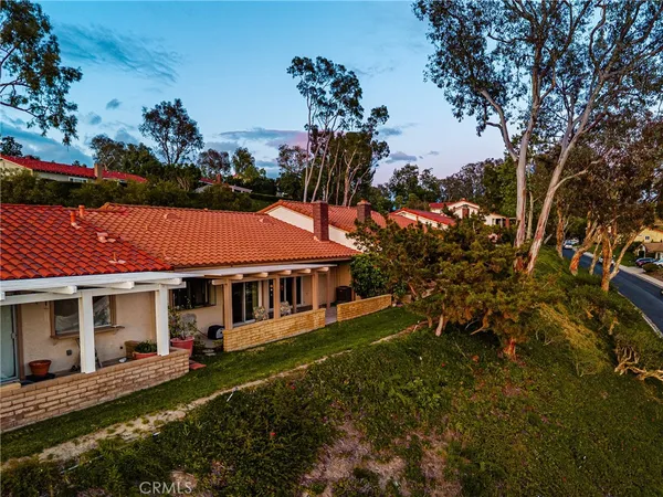 $715,000 | 28052 VÃa Herrera, Mission Viejo, CA 92692
